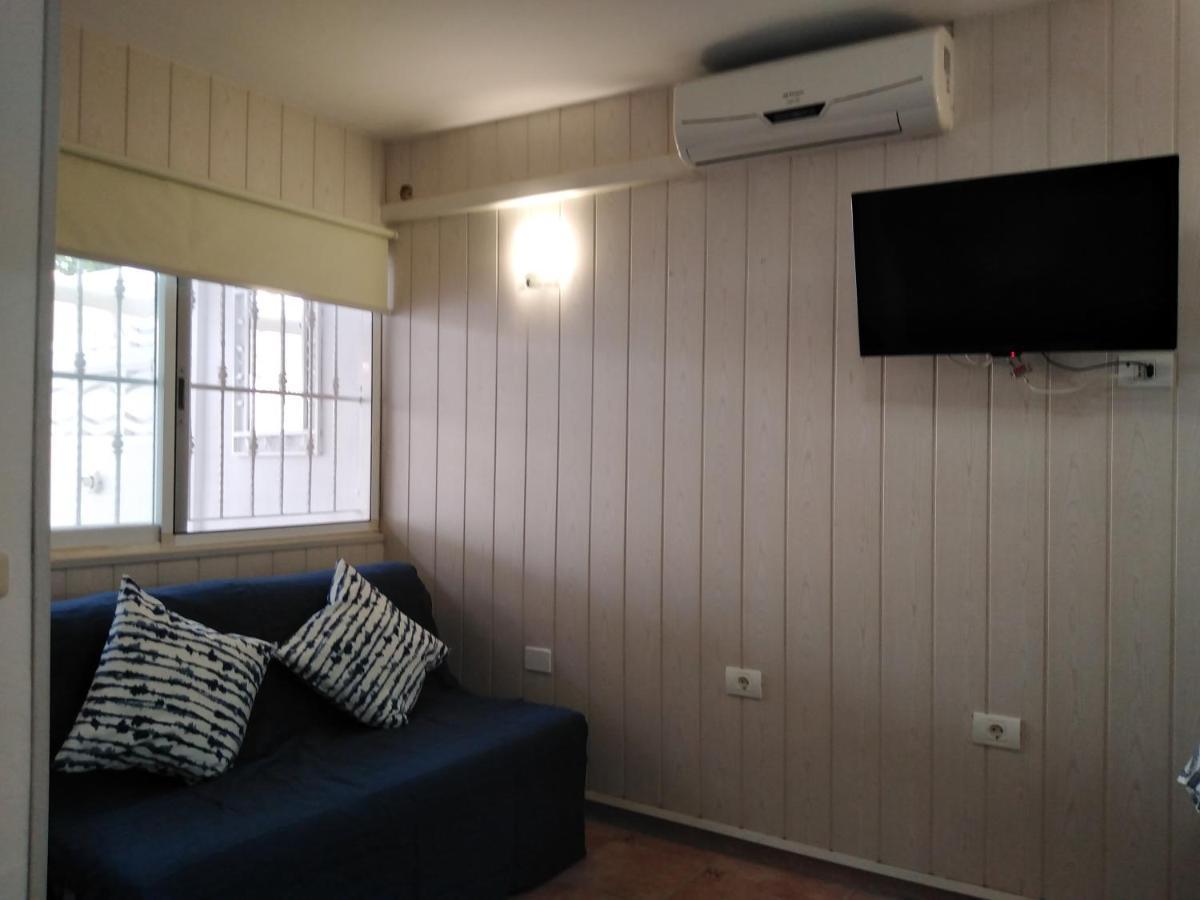 House Lilu - Luminoso Monolocale Apartment Arona  Exterior photo